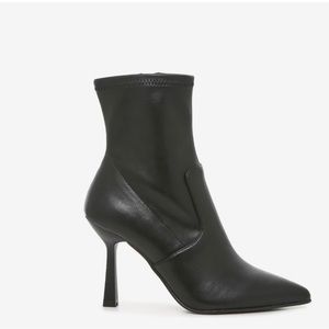 Steve Madden Elan Bootie